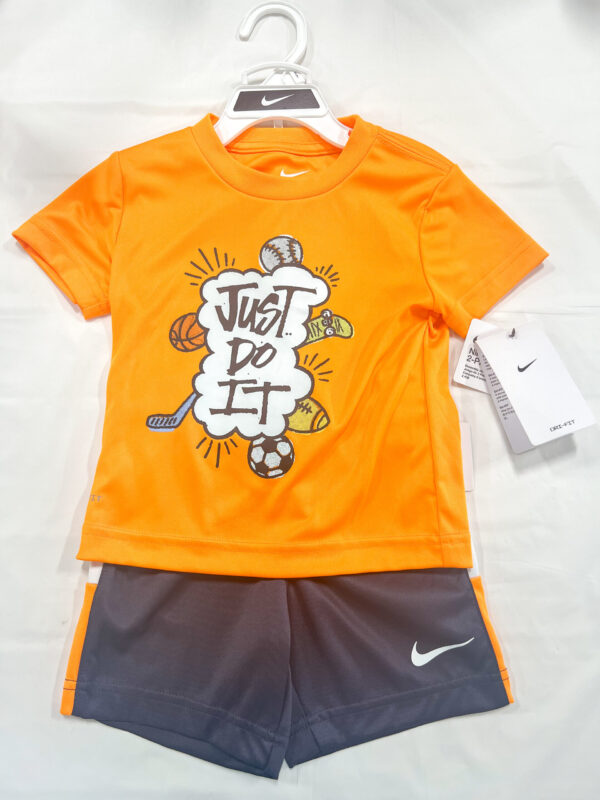 boys nike set 2t